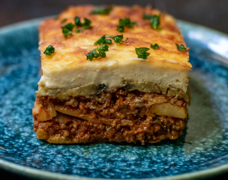 moussaka what is the most popular food and drink in Greece